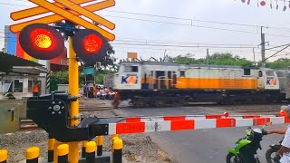 Palang Perlintasan Kereta Api Baru by LEN & ArtIndo
