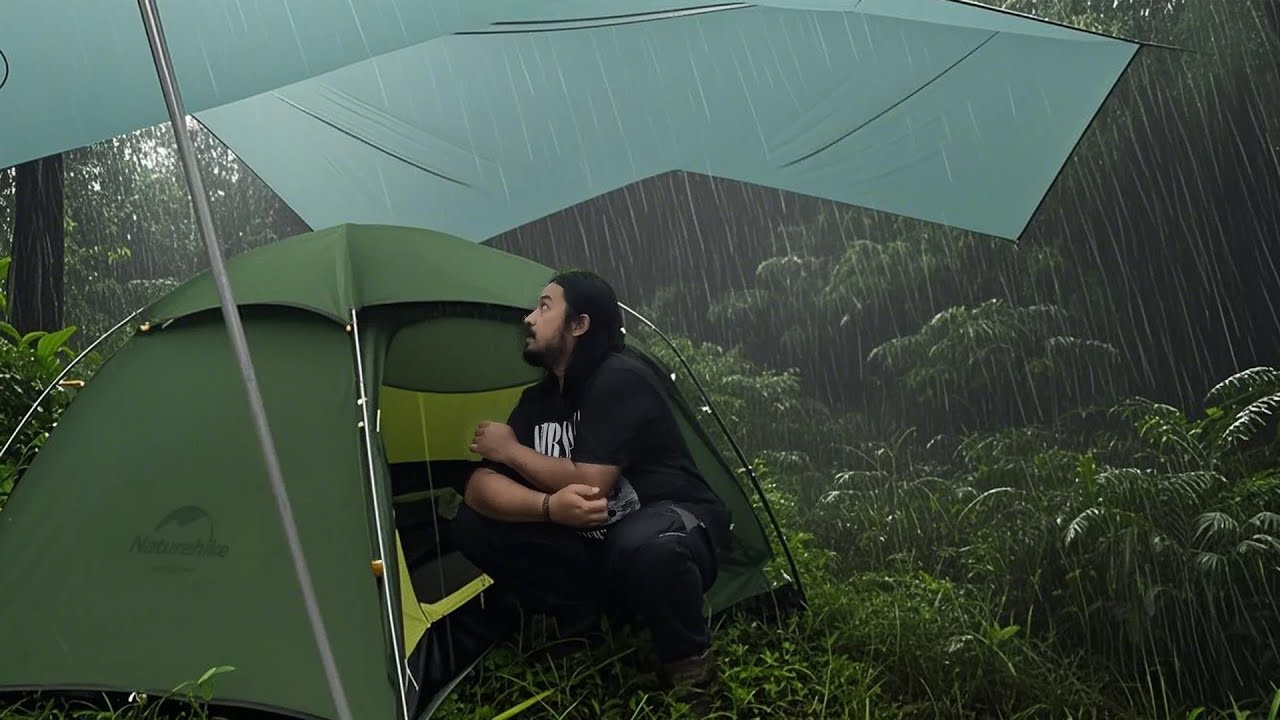 ЖЕСТОКИЙ ЛИВЕНЬ! ОДИНОЧНЫЙ КЕМПИНГ ПОД СИЛЬНЫМ ДОЖДЕМ И ГРОМОМ - РАССЛАБЛЯЮЩИЙ КЕМПИНГ
