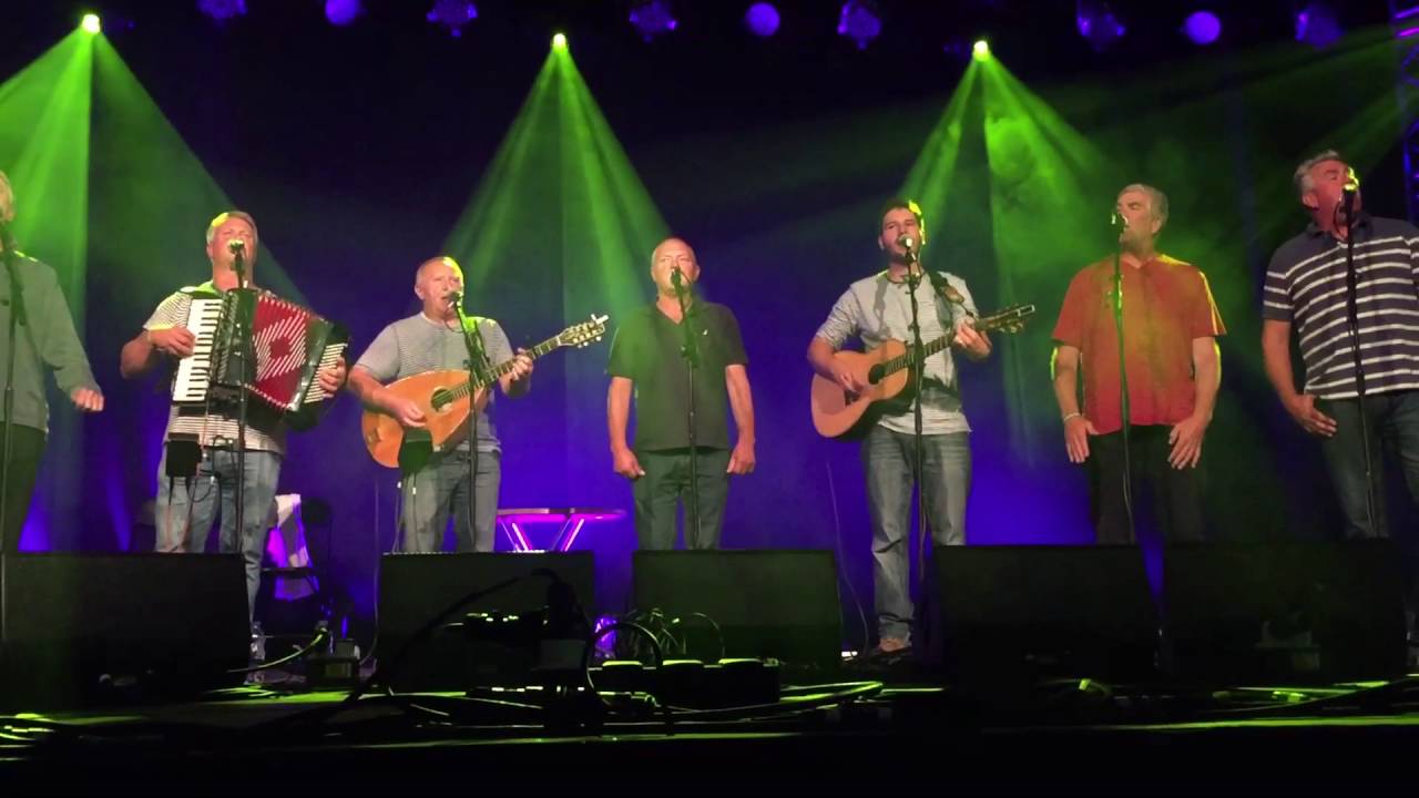 Fishermans Friends - Riding on a Donkey & Sidmouth Folk Festival