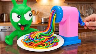 Pea Pea and John Make Colorful Fruit Noodles – Will It Taste Good