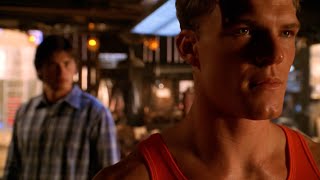Clark Kent Vs Arthur Curry Aquaman Smallville 5X04-Latino