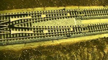 Unitrack N gauge Double Crossover in Action