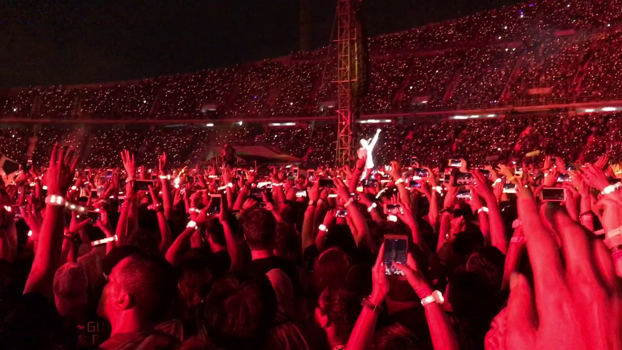 Coldplay -  Fix You (Live Bangkok 2017)