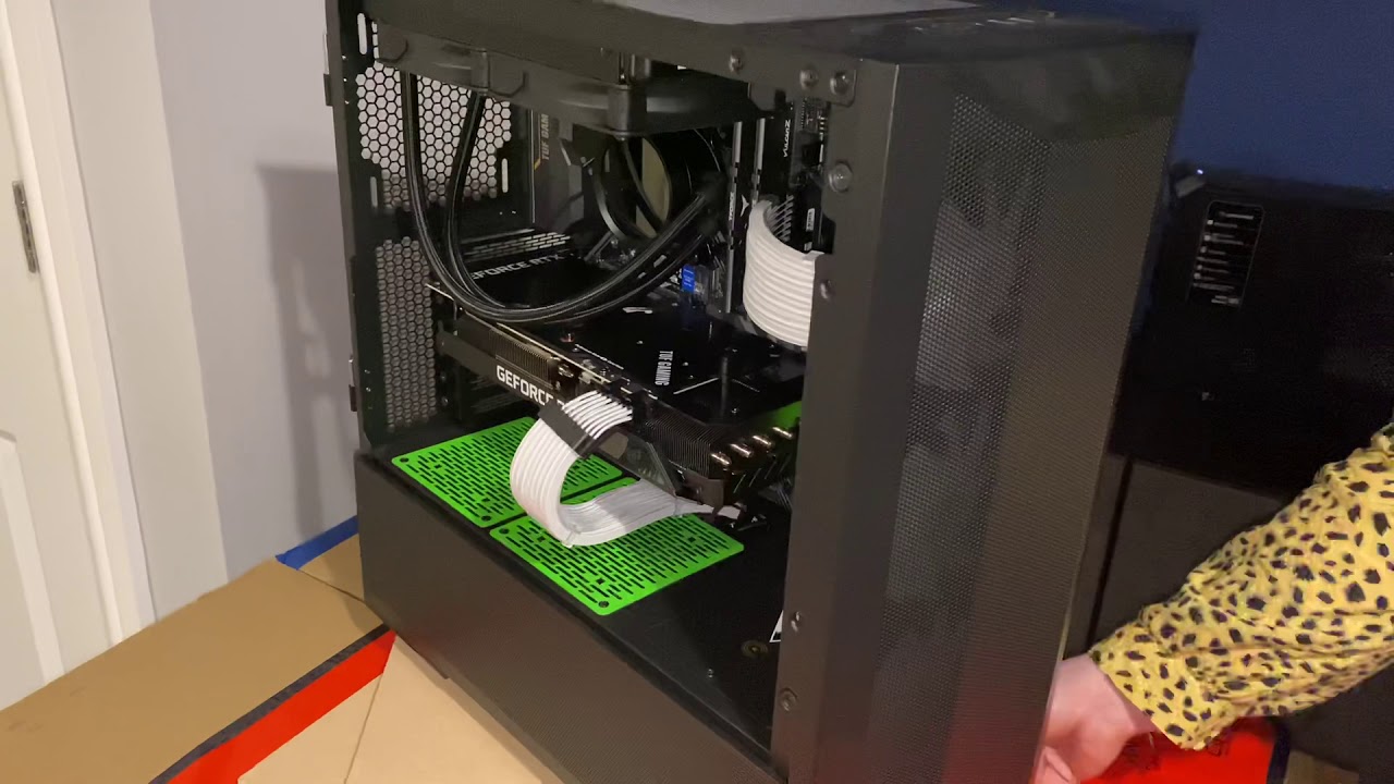 Lian Li lancool 2 mesh rgb, my first build.