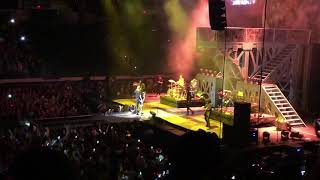 Machine Gun Kelly “Breaking News” live Cleveland Ohio XXMAS MGK