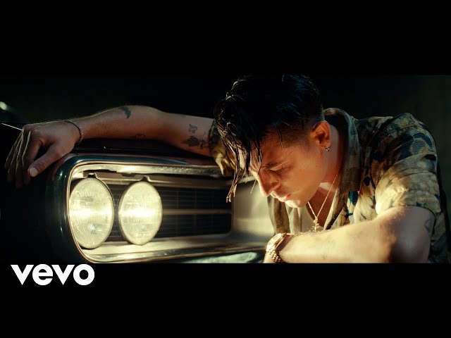 G-Eazy - Hate The Way (Official Video) ft. blackbear class=