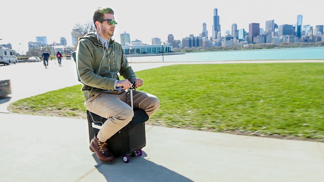 Riding Modobag, the motorized suitcase