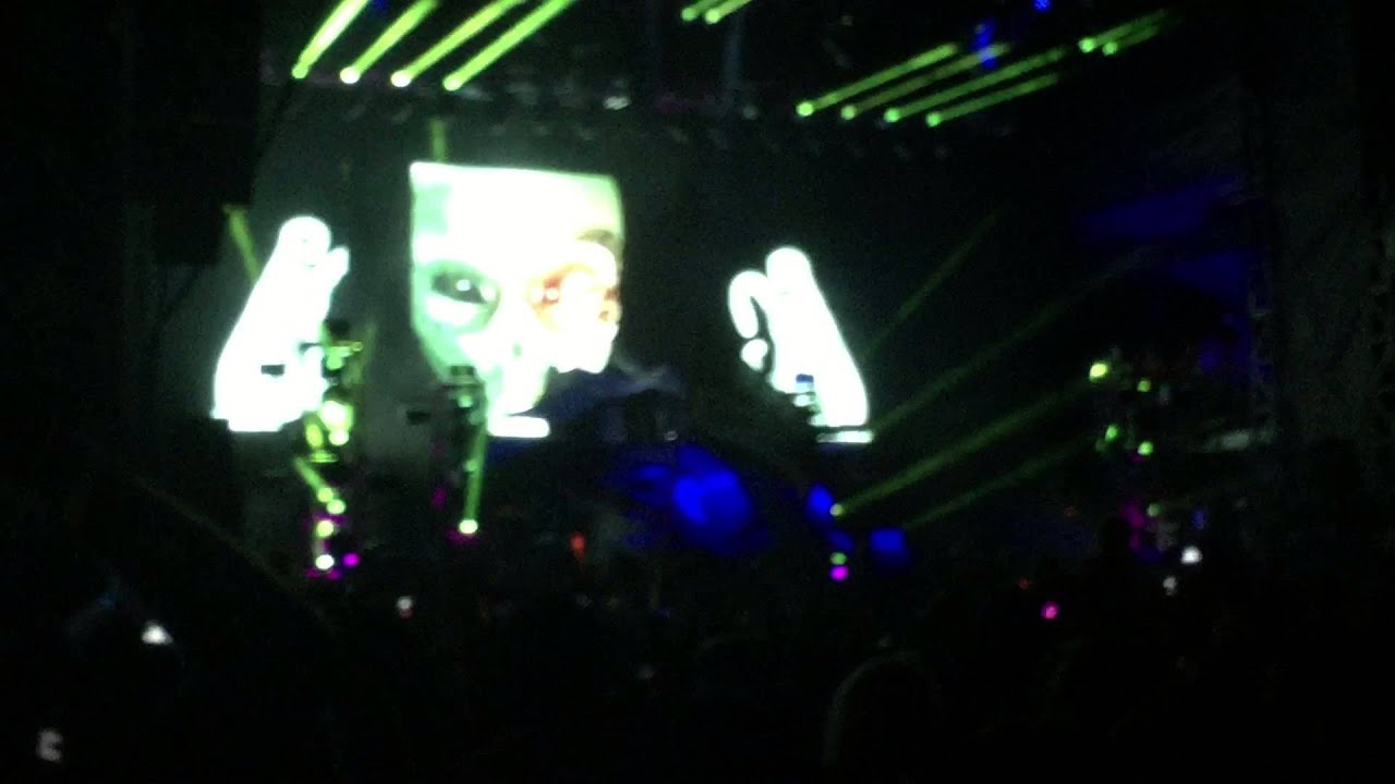 Skrillex - All Is Fair in Love and Brostep (ACL Fest 2014)