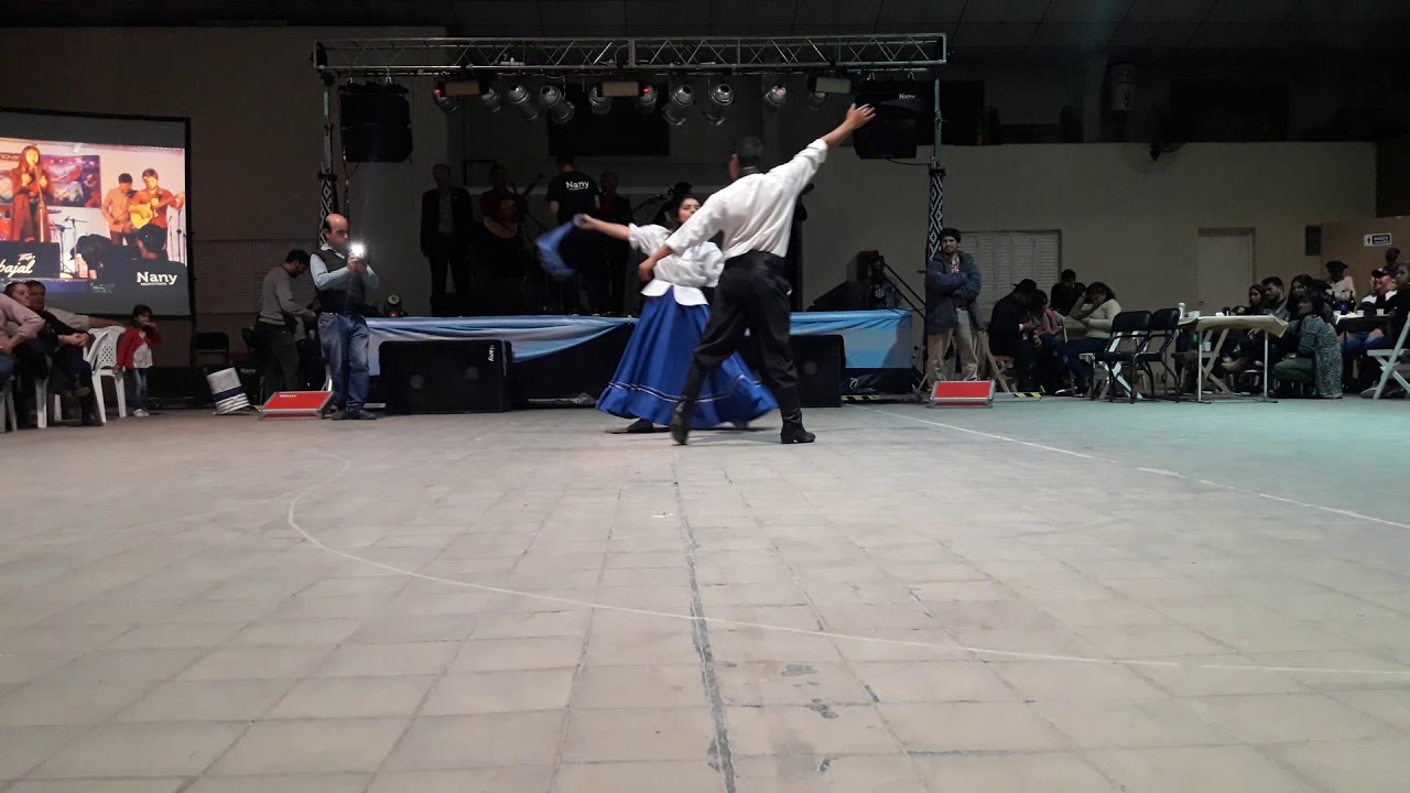 Los bailarines de la noche - Zamba del pañuelo.