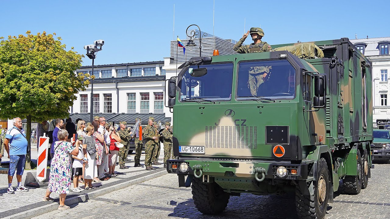 Łomża żyje wojskiem! Szóste urodziny 18. Łomżyńskiego Pułku Logistycznego