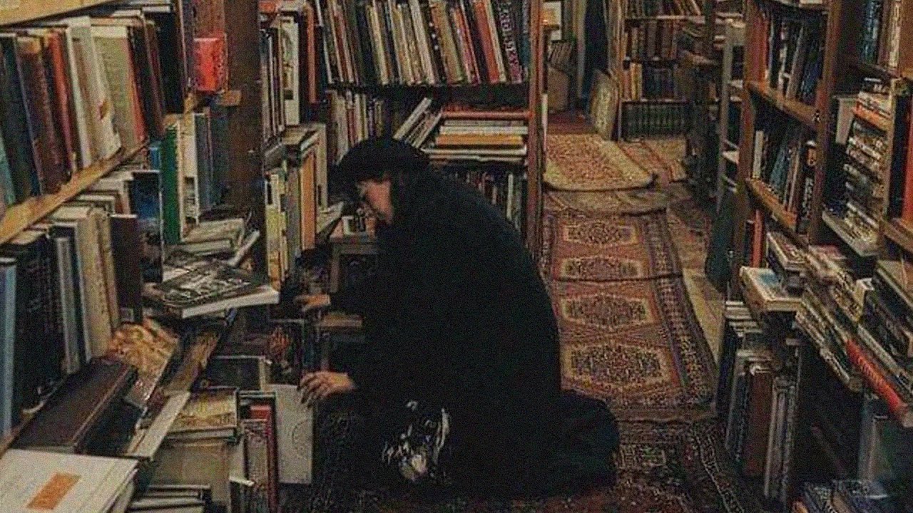 the smell of old books, reading, writing and studying (a dark academia playlist)