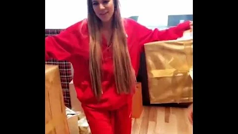 Khloe Kardashian gives boyfriend Tristan Thompson expensive jewelry Christmas Cleveland