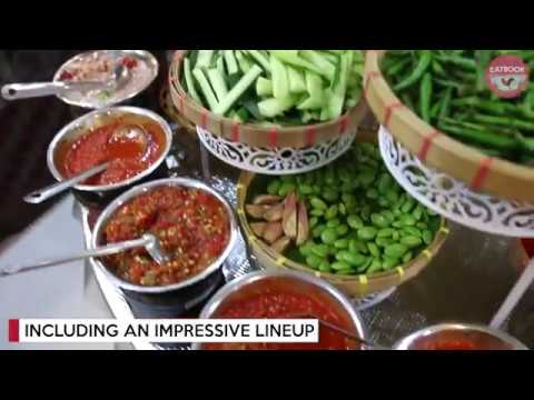 Nasi Padang Buffet With 12 Types Of Sambal | Aroma Kampung