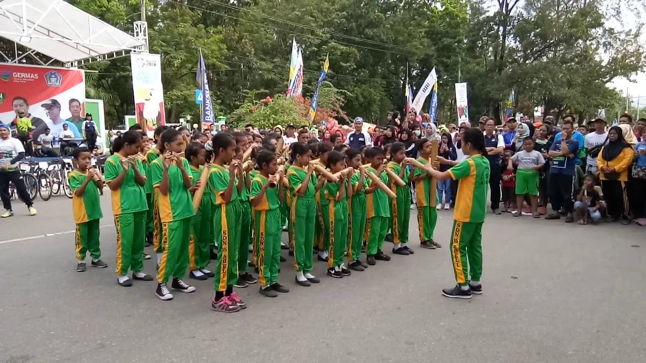 SDN 15 Abeli, Musik Bambu-sayang sayang Sipatokaan. Dlm acara Sepeda Nusantara di Kendari 16/9/18.