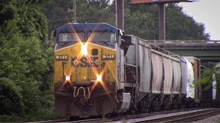 CSX 371 leads F756-07 in Savannah, GA 8/7/20
