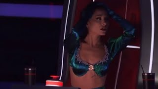 Ariana Grande’s reactions when Wendy Moten Performs | The Voice