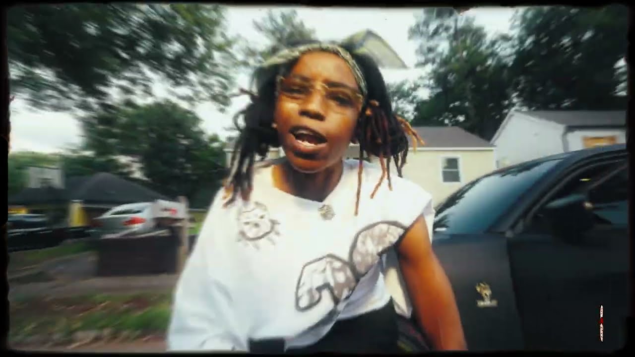 Lil Reek - Roll On (Freestyle) [Official Music Video] - YouTube