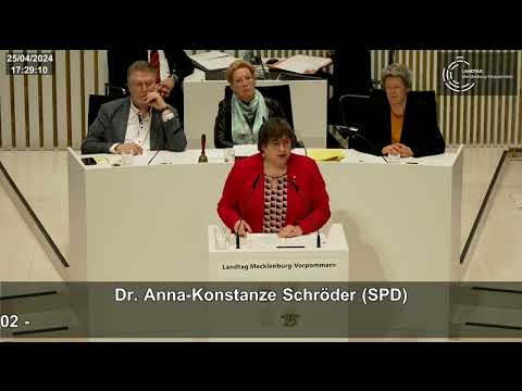 Krieger- und Gefallenendenkmale erhalten - Dr. Anna-Konstanze Schröder