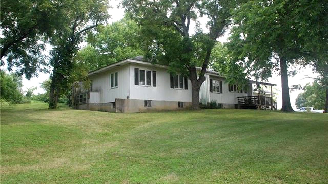 Homes for Sale 5810 Locust Street, Shawnee, KS 66218 YouTube