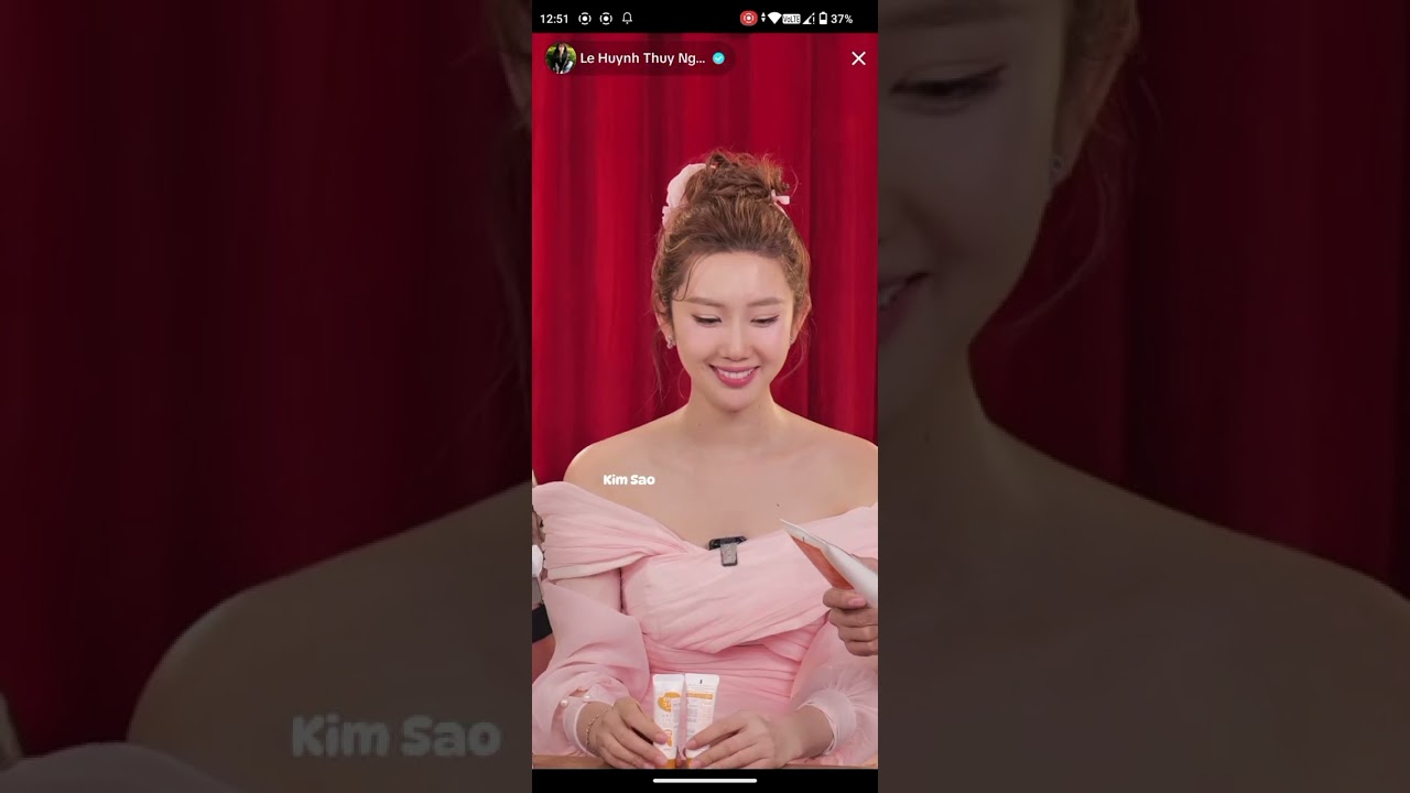 Lâm Vỹ Dạ và Thúy Ngân livestream P4