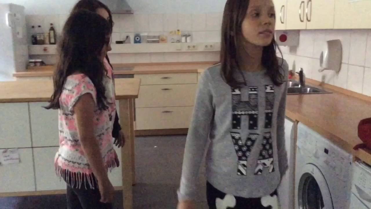 Schwester im Horrorlabyrinth I