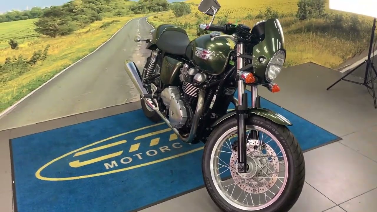 Triumph Thruxton 900 Green LG64XVP - YouTube