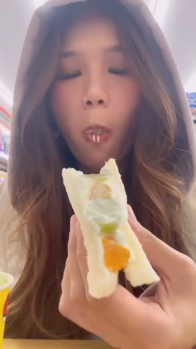 Eating A 4 Meal At A Korean Convenience Store What I Eat In 7 eating-a-4-meal-at-a-korean-convenience-store-what-i-eat-in-7