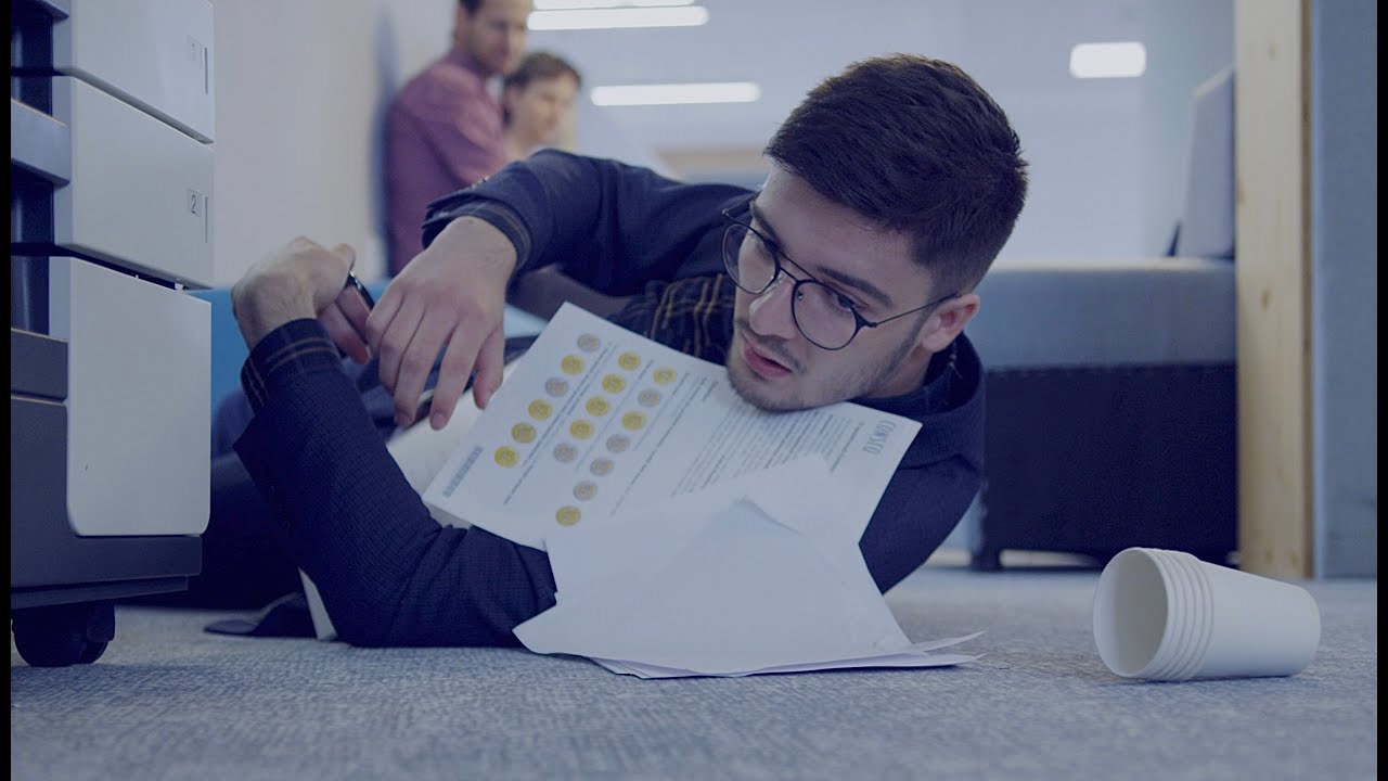 Pavel Čadek - Člověk by řval (oficiální videoklip)