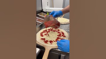 This Pizza Move Triggers People 🍕🔥