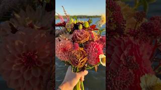 Bouquet lisianthus, dahlias, zinnias. #bouquet #lisianthus #dahlia #zinnia