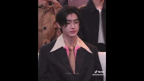 their eye contact is........ gave me 🦋💘 #sunghoon #jake #jakehoon #enhypen #fypシ