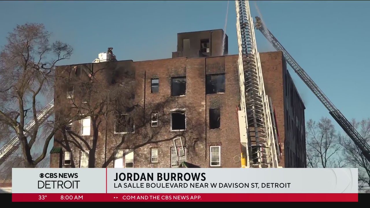Dozens displaced after apartment fire in Detroit - YouTube