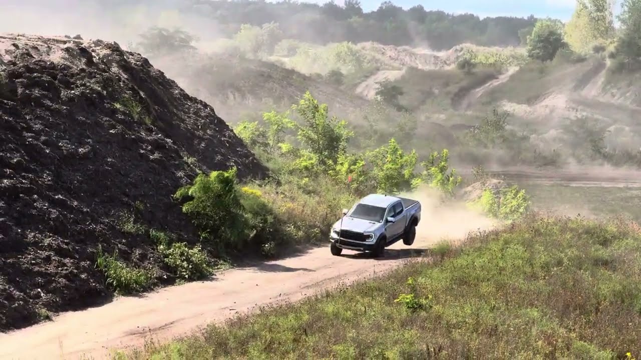 Ford Ranger Raptor Jumping