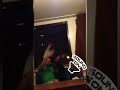 و من الشباك لرميلك حالي