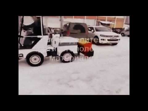 Малогабаритная вакуумно-уборочная машина КО-728