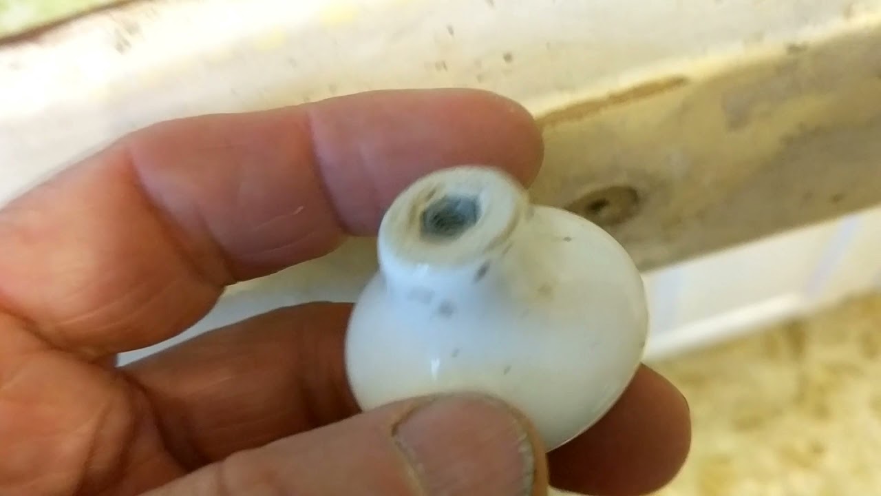 kitchen drawer knob always coming loose