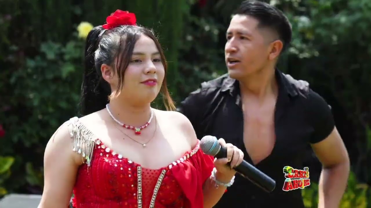 NAYELI PONCE /  VULEVE A TU CASA