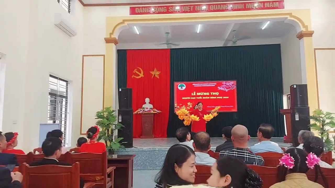 Múa bài con về mừng thọ mẹ cha.