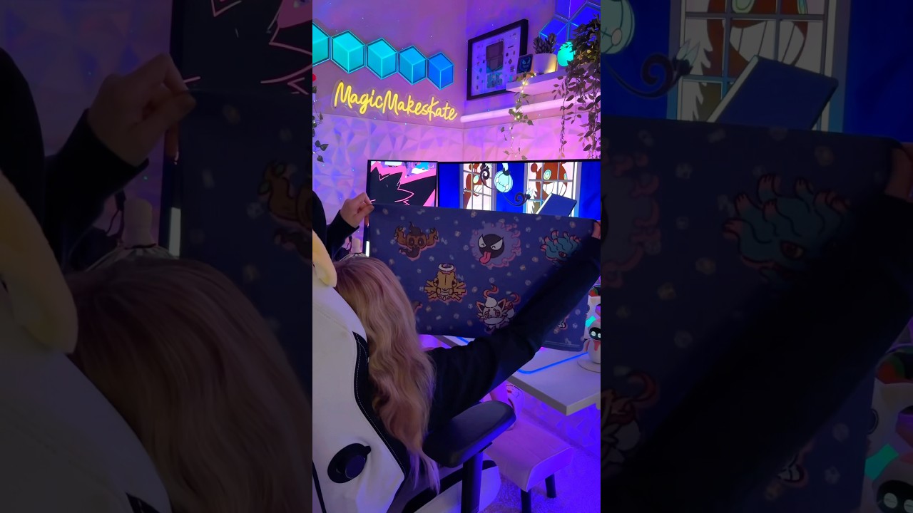 Charming & Ghostly playmat by the Pokemon Center 