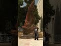 مجسم يخطف الأنظار داخل الحي الأرمني بالقدس صنع من نوع خاص من الصخور