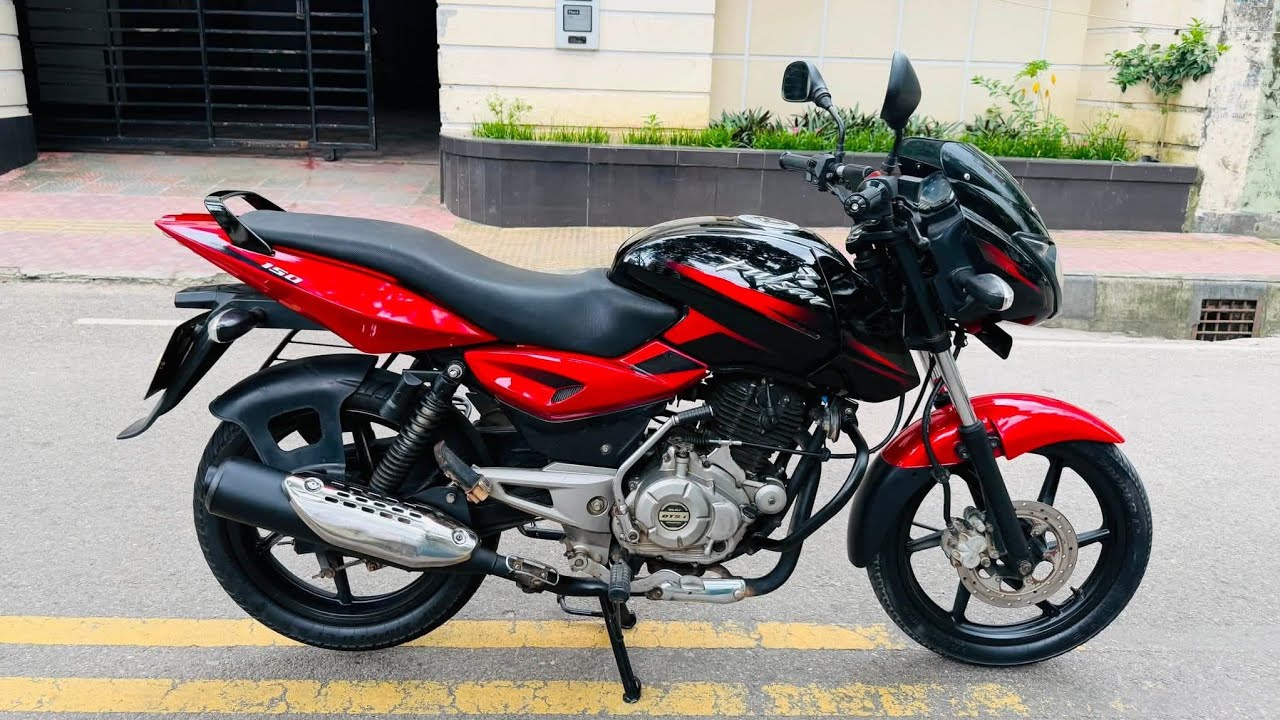 Bajaj Pulsar 150 2015 Red