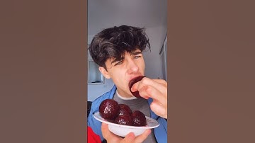 Kyle Thomas 💙 eating beetroot until i get RED pee #kylethomas #shorts
