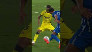 Auba neišsiskiria solo