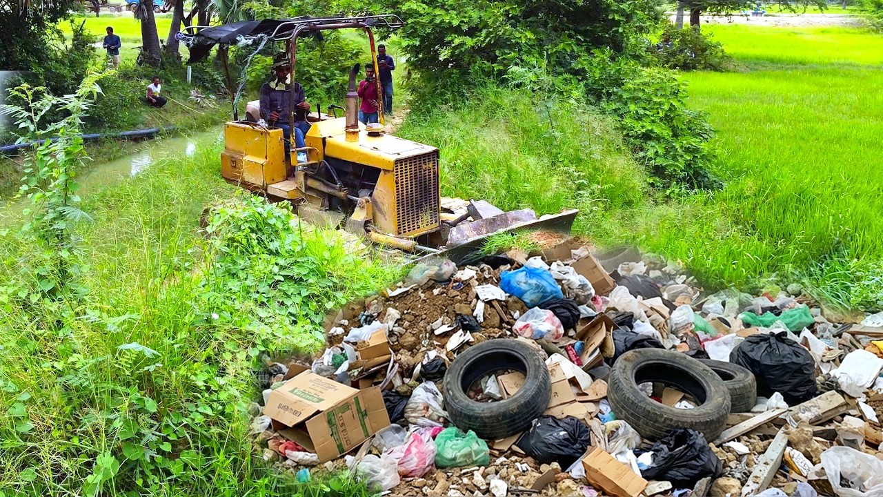 First Start Amazing PROJECT!! LANDFILL Delete Deep Land In Flooded Area Use D20A Dozer & 5Ton Truck.