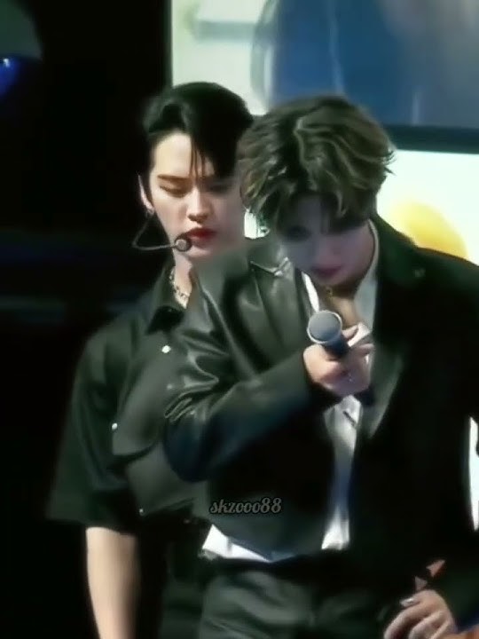 his face completely changed when he saw hannie injured 🥺🥺  #한 #minsung #hanjisung #leeknow #스트레이키즈