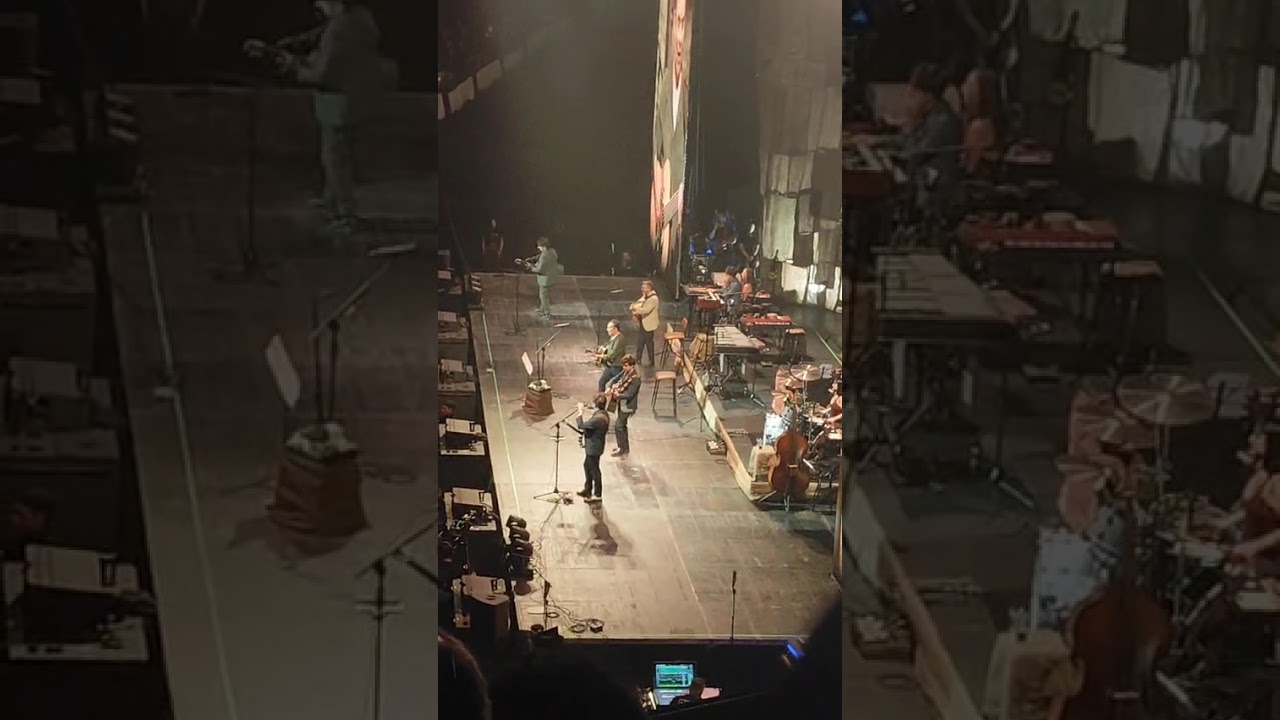 Los bunkers Movistar arena angel para un final y a la velocidad de la luz 