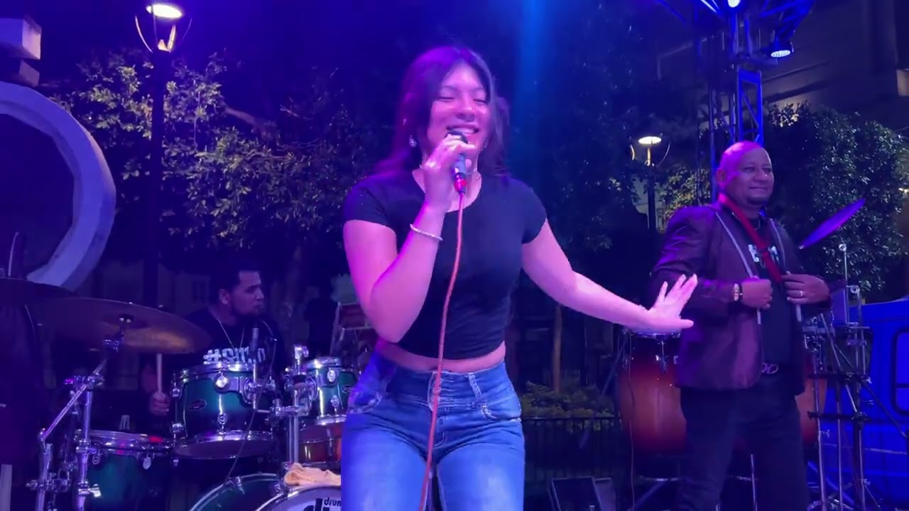 Se me perdió la cadenita · Súper Máquina Musical feat. Danna Paola