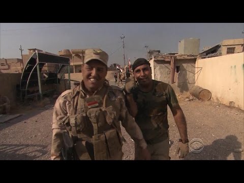 Iraqi, Kurdish forces advance toward Mosul