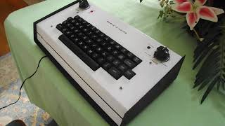 AOTA (Antiques on The Air) ... a Morse-A-Keyer CW keyboard ...