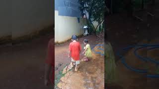 Just Make It Happen, Mandi Hujan Ala Zhafran Dan Hanna